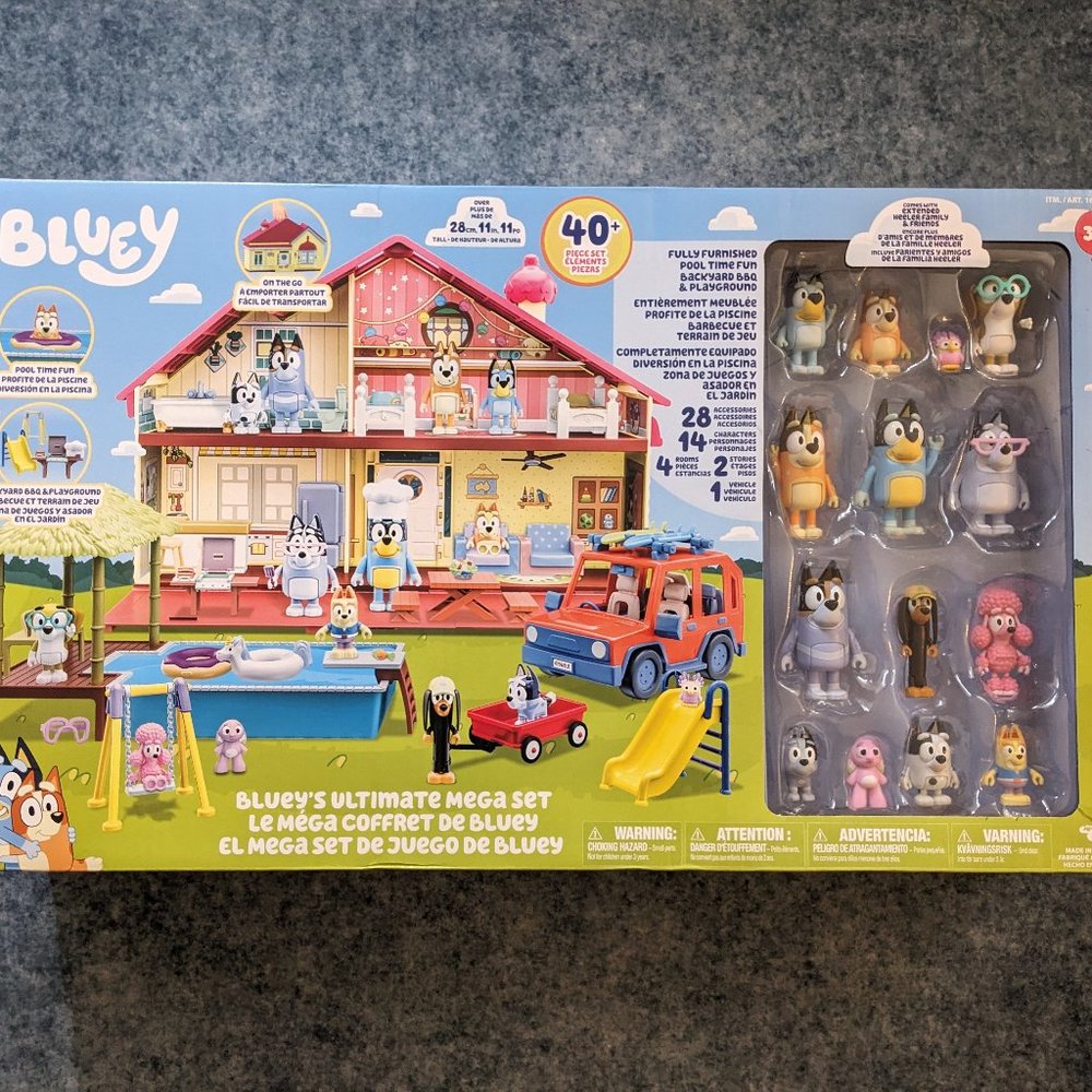 Bluey's Ultimate Mega Set 40+ Pieces, 14 Characters House Pool Playground